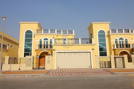 4 Bedroom Villa for Sale in Jumeirah Park, Dubai - 4 Bedroom Legacy Nova District 9 Back to Back 4 Bedroom Villa for Sale in Jumeirah Park, Dubai - 4 Bedroom Legacy Nova District 9 Back to Back