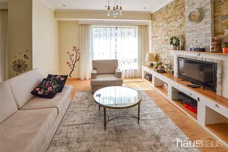 Beautifully Furnished | 2 bedroom | Sea views Beautifully Furnished | 2 bedroom | Sea views