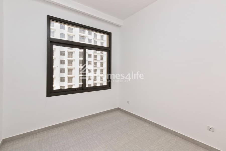 7 Brand New Apartment in Town Square | Call Now