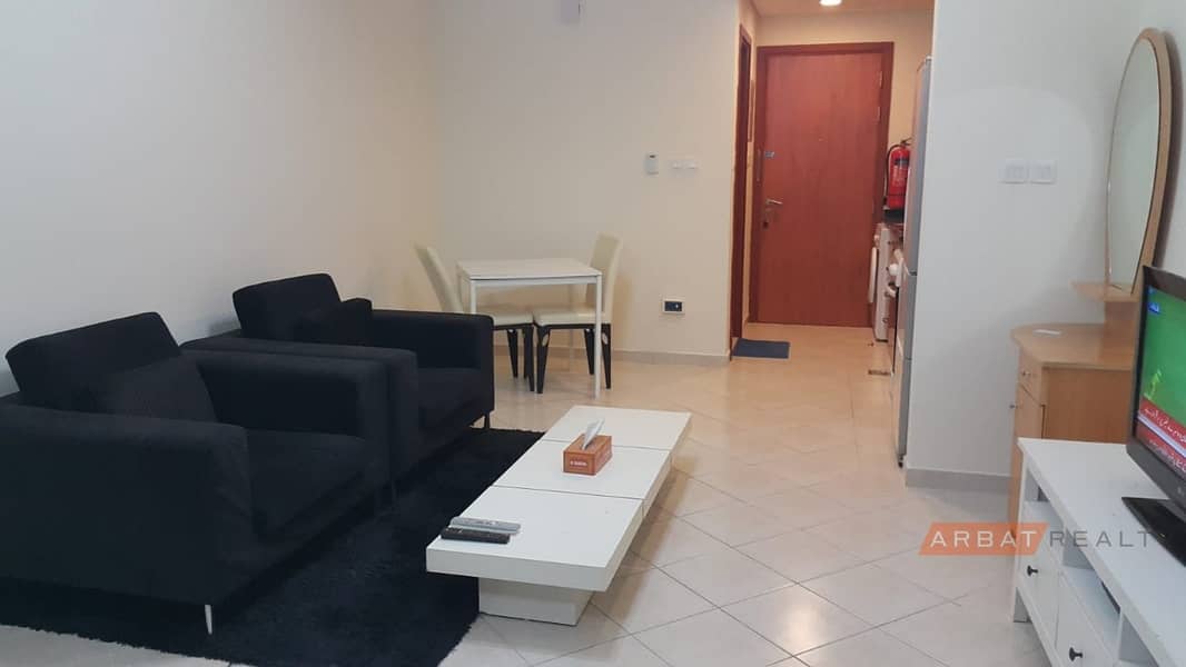 13 Fully furnished studio for rent with parking in crescent tower impz