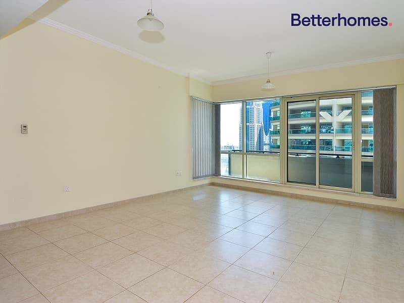 Priced to SELL 1 Bed w/ Balcony|Perfect Condition