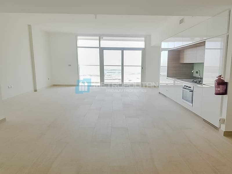 Sea View|Vacant Modern Apt|2 Beds|On High Floor