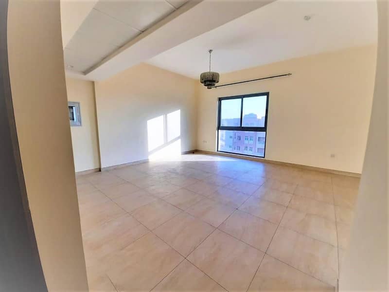 extra large 2bed |pool view | close to metro | chiller free