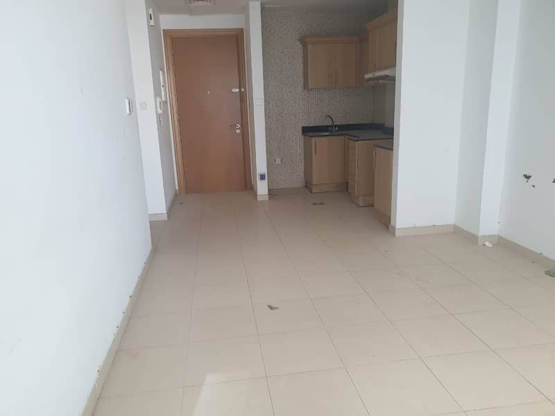 UnFurnished 1BHK only 38k Mayfair Tower