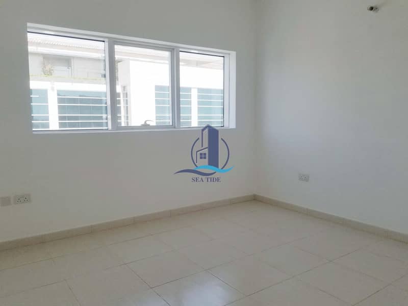 2 Huge 1Bed Residence w/ Balcony & Free Parking