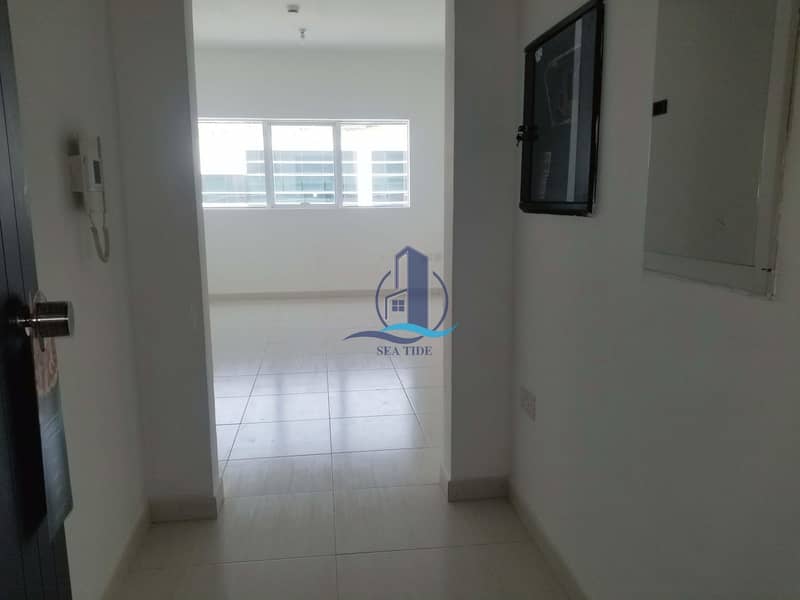 10 Huge 1Bed Residence w/ Balcony & Free Parking
