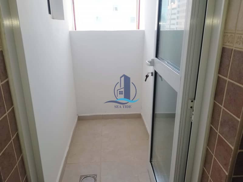 11 Huge 1Bed Residence w/ Balcony & Free Parking