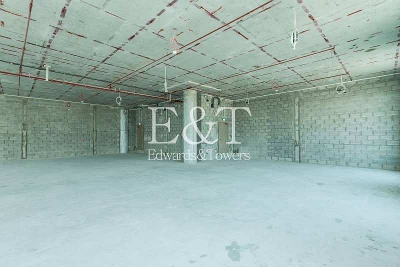 5 Excellent Location Brand New Building Top Class