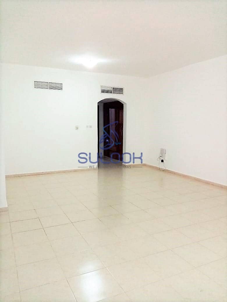 New spacious studio in a free parking area - Al Nahyan