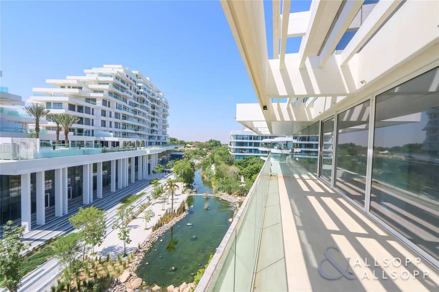 2 Beds | Open Floorplan | Waterway View