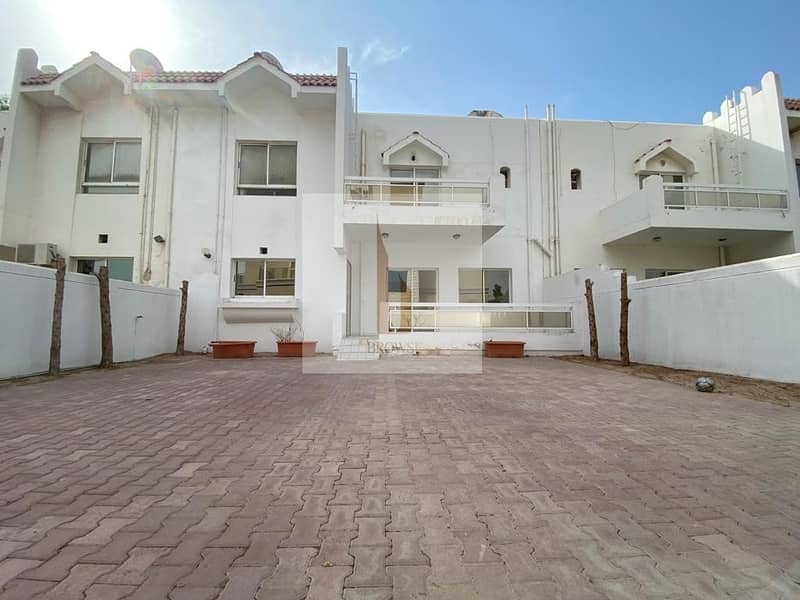Upgraded Bathrooms & Kitchen | 3BR+Garden+Maids Upgraded Bathrooms & Kitchen | 3BR+Garden+Maids