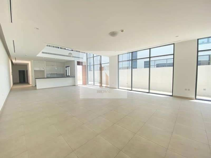 6 CHQS BRAND NEW MODERN CONTEMPORARY 6 CHQS BRAND NEW MODERN CONTEMPORARY