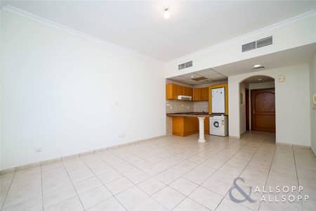 New To Market | Studio | Garden West New To Market | Studio | Garden West