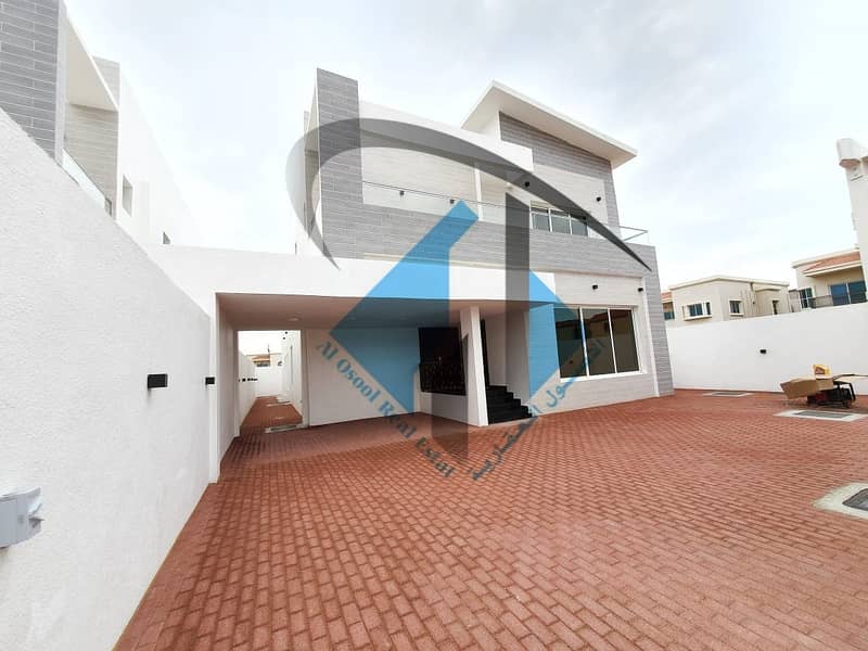 Brand New Villa nearby main road 5 bedrooms Free Hold For All Nationalities in good price.