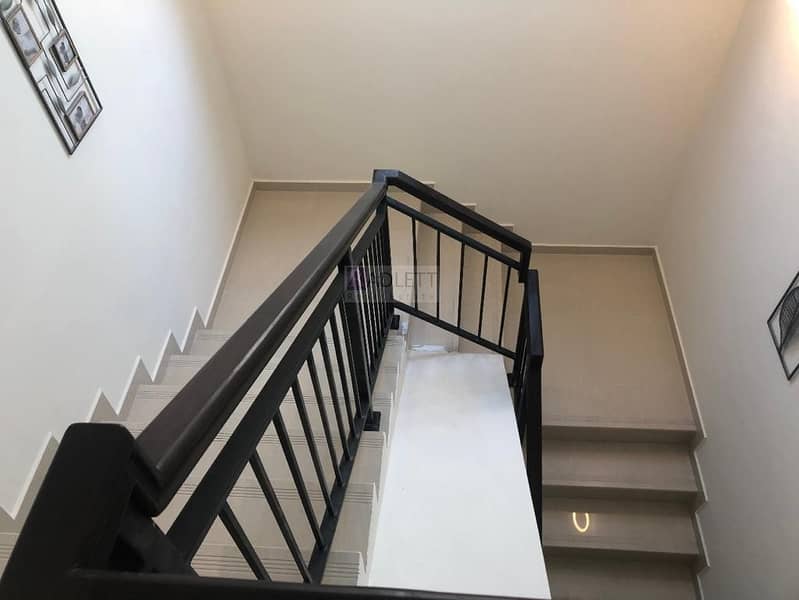 5 Brand New Townhouse with Maid Room. Deal Open