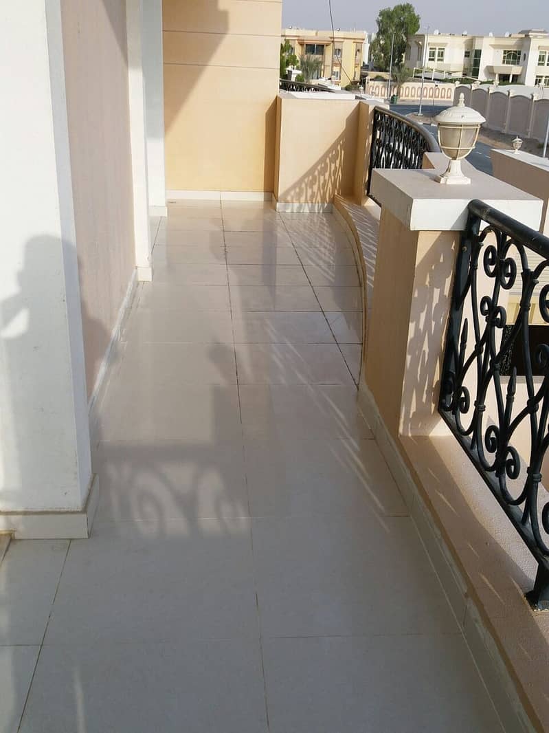 !READY TO MOVE! 4 BHK WITH MAID ROOM SEMI INDIPENDENT VILLA FOR FAMILY.