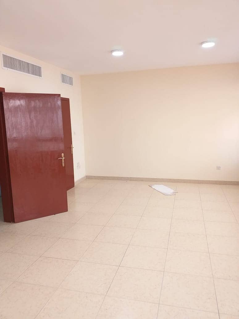 good for sharing allowed 3bhk near al wahdah mall 65k