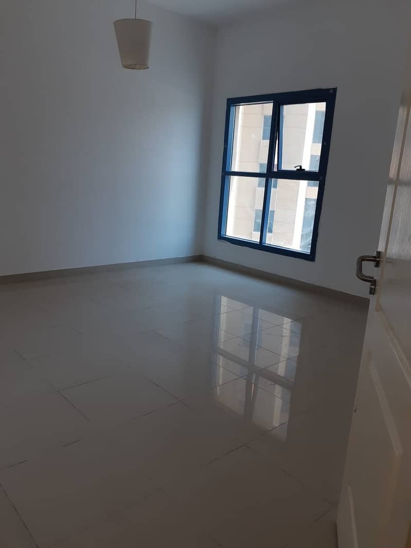 FOR SALE: 1BHK NEAT  &  CLEAN AVAILABLE IN NUIMYEA TOWER  ACCESS