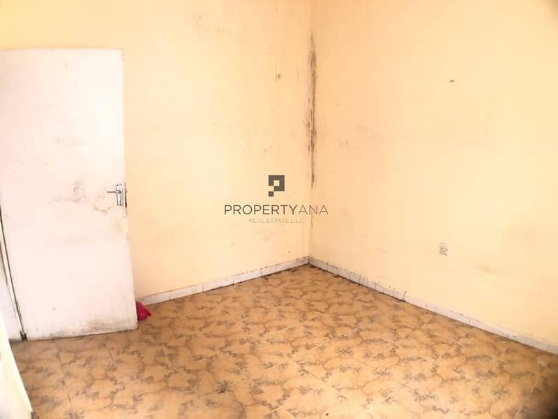14 3 BR | Near Public Transport and All Facilities