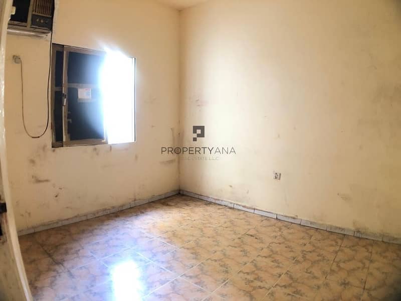 27 3 BR | Near Public Transport and All Facilities
