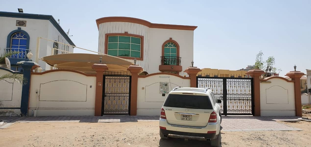 A very wonderful one year old villa only with water and electricity at a great price.