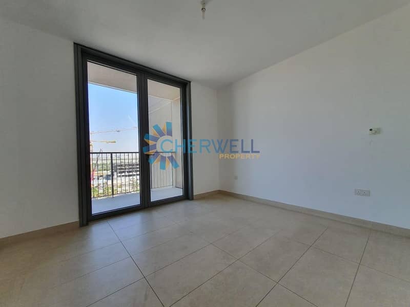 6 Hot Deal | Luxurious Family Apartment | Vacant