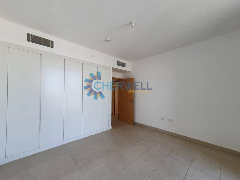 19 Hot Deal | Luxurious Family Apartment | Vacant