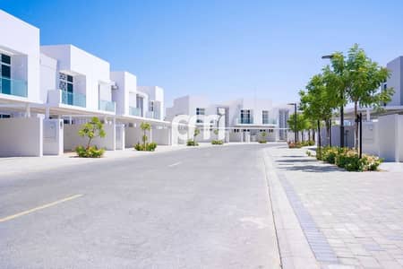 فیلا 3 غرف نوم للبيع في مدن، دبي - Walking Distance to Pool فیلا 3 غرف نوم للبيع في مدن، دبي - Walking Distance to Pool