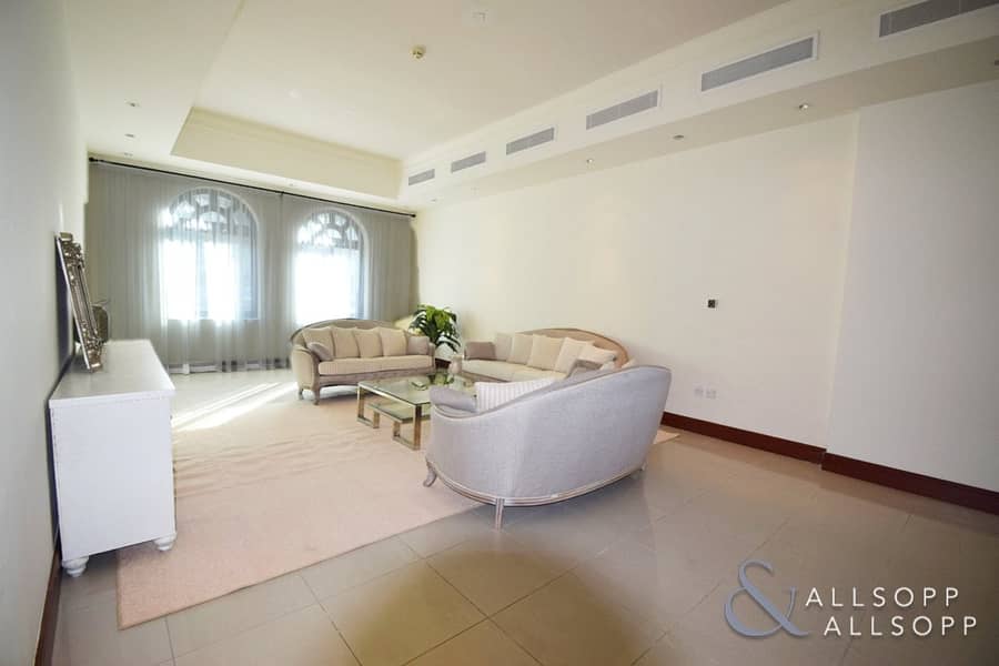 New To Market | Townhouse | Garage | VOT New To Market | Townhouse | Garage | VOT