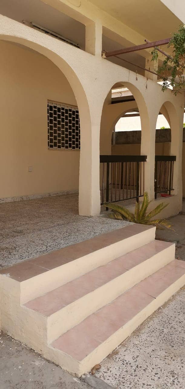 villa for rent in al jazzat sharjah  (45k)