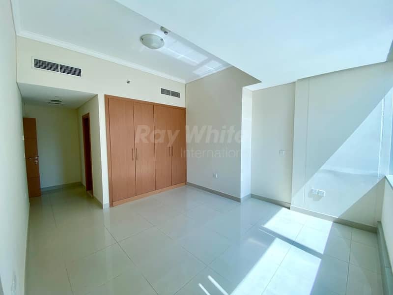 18 Spacious Modern 2 BRs I Stunning Sea and City View