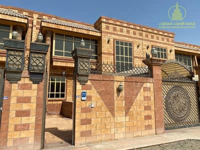 Elegant 5 Master Bedrooms Townhouse Villa with Private Entrance Elegant 5 Master Bedrooms Townhouse Villa with Private Entrance
