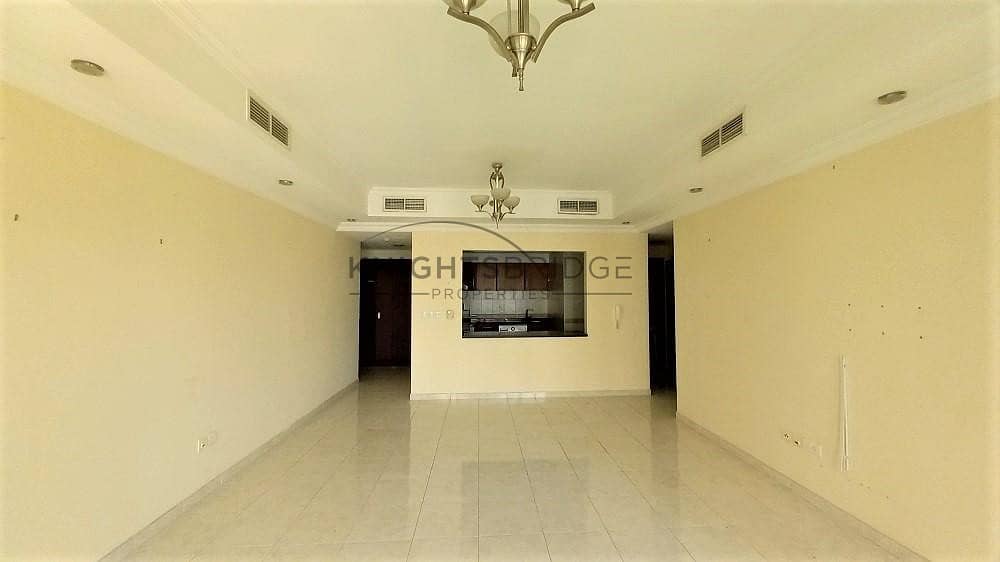 Closed To Metro I Specious Living I Scenic View Closed To Metro I Specious Living I Scenic View