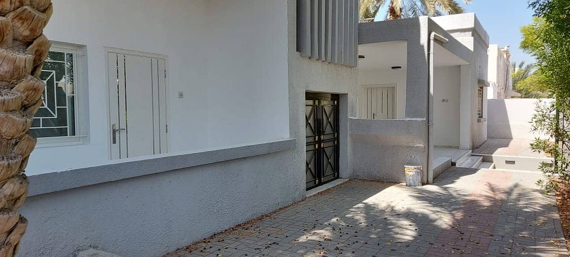 Bungalow style 3 bedroom hall villa for renet in Al Fayha