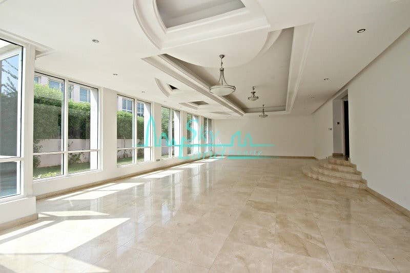 3 Very spacious | Modern 5bed | Private pool|Garden