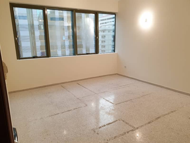 Spacious 3 bedrooms apartment in downtown with affordable  price