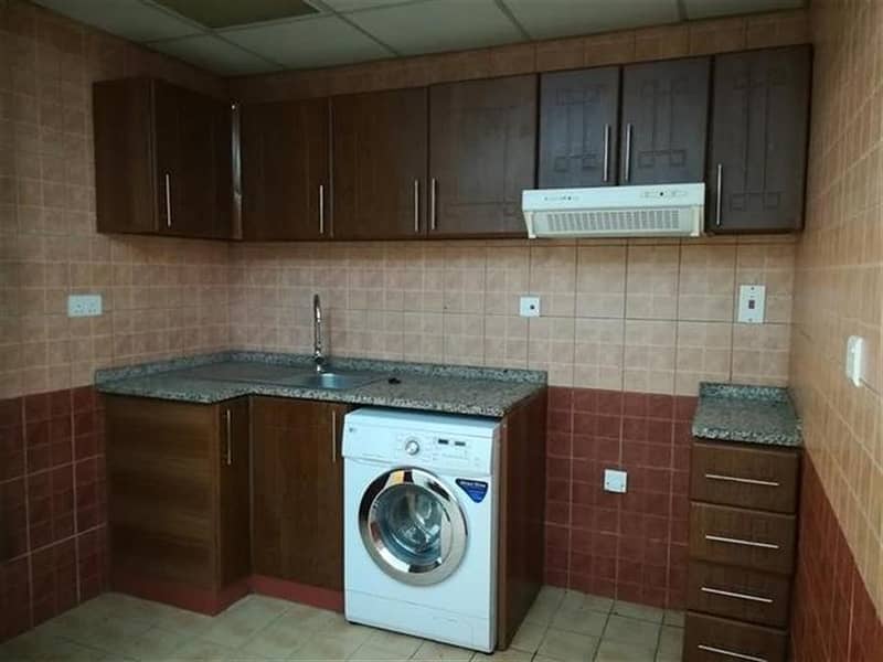 10 Closed kitchen near to Metro in 44k/4ch