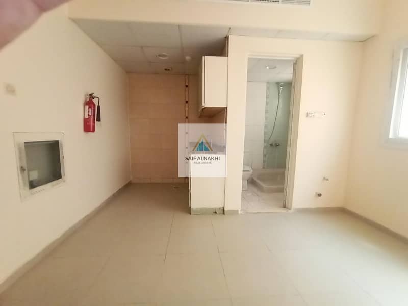 Good Studio SEPRATE kitchen In National paint Muwaileh Good Studio SEPRATE kitchen In National paint Muwaileh