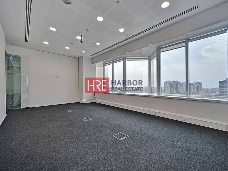 Large Office Space | Main Sheikh Zayed Road