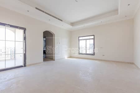 Huge Plot Custom Villa with Private Pool Huge Plot Custom Villa with Private Pool