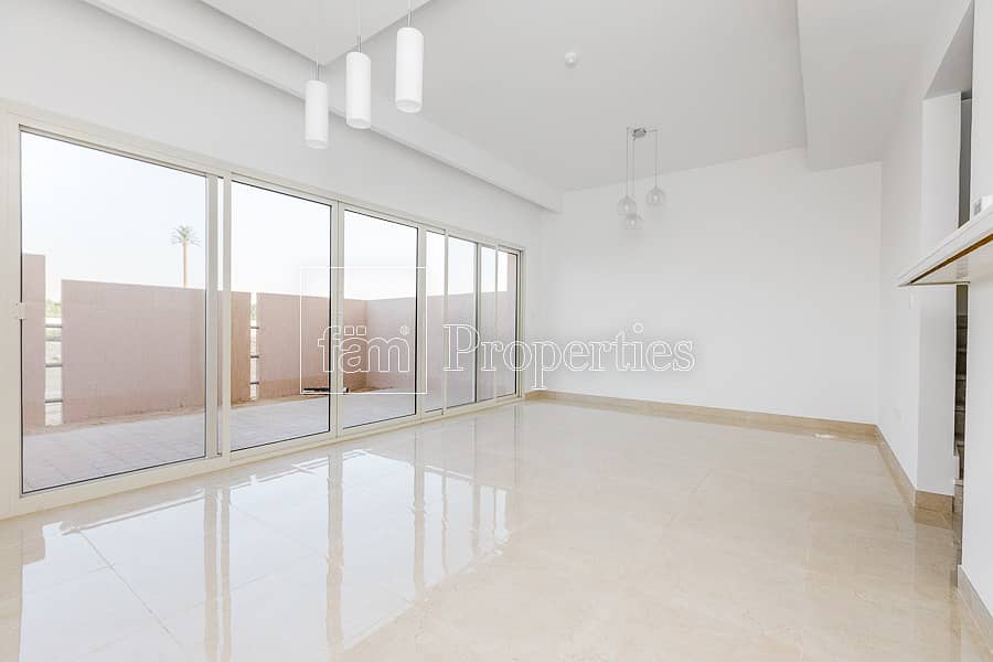 Single Row| Brand New Middle 3BR+ Maid| Plaza View
