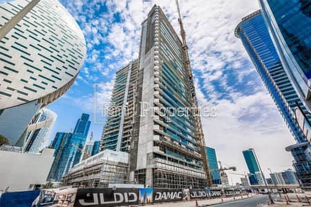 Mid Floor | Facing SZR | Canal View Mid Floor | Facing SZR | Canal View