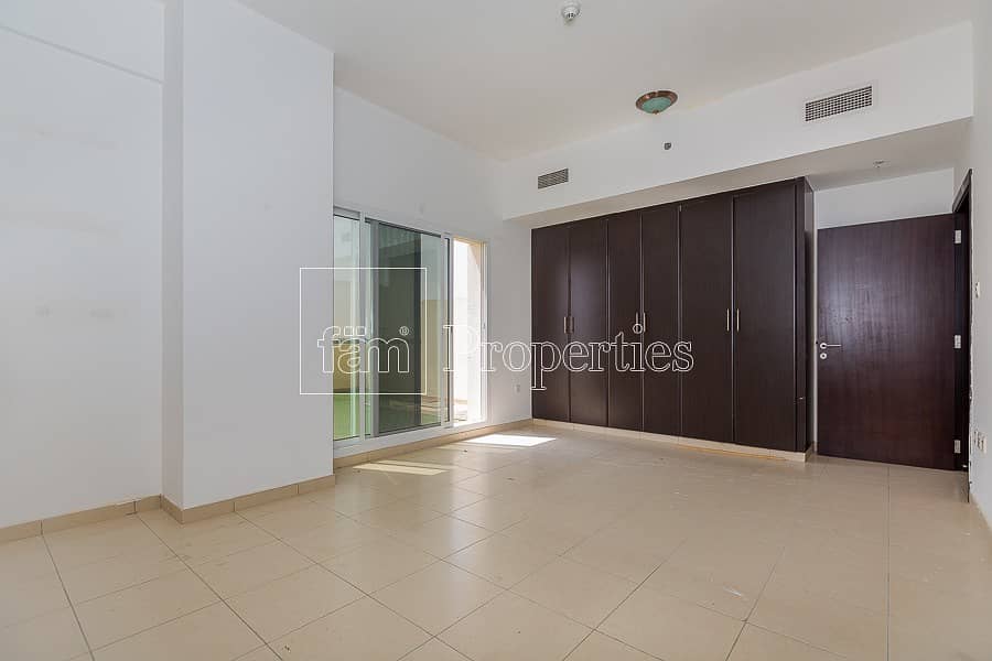 Huge One Bedroom Available in Tala 1