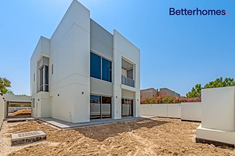 New Contemporary 5 Bedrooms I Club House