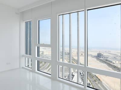 Spacious Apartment + 2 Months Rent Free!! Spacious Apartment + 2 Months Rent Free!!