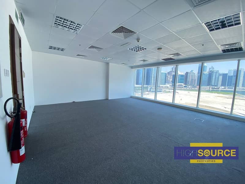 Near Metro -beautiful office -lake view ready for rent