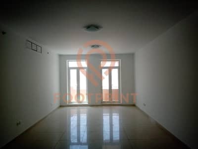 Close Kitchen with Balcony 3 Beds + Maid Close Kitchen with Balcony 3 Beds + Maid