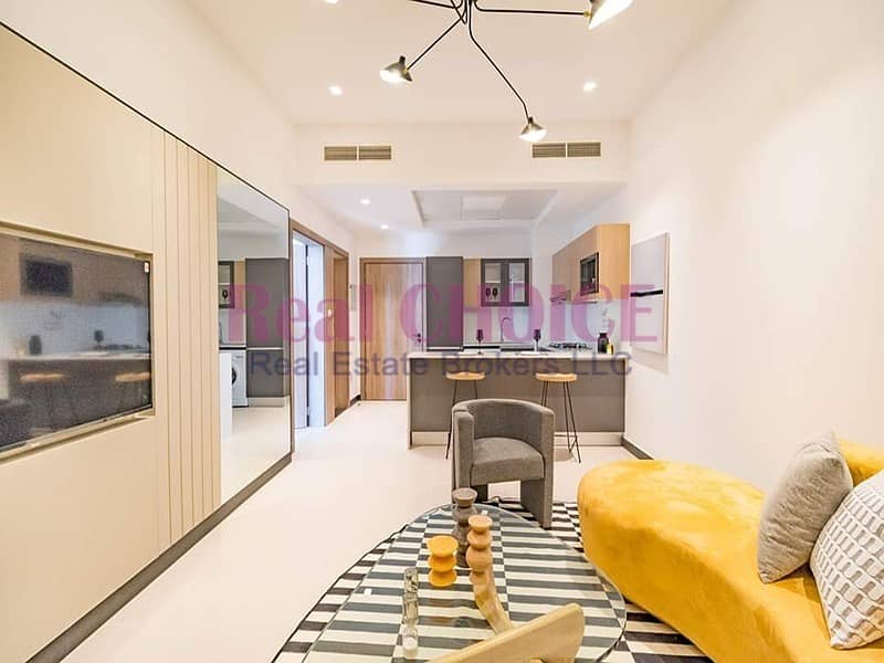 Exquisite 2BR + Store | Kitchen with White Goods