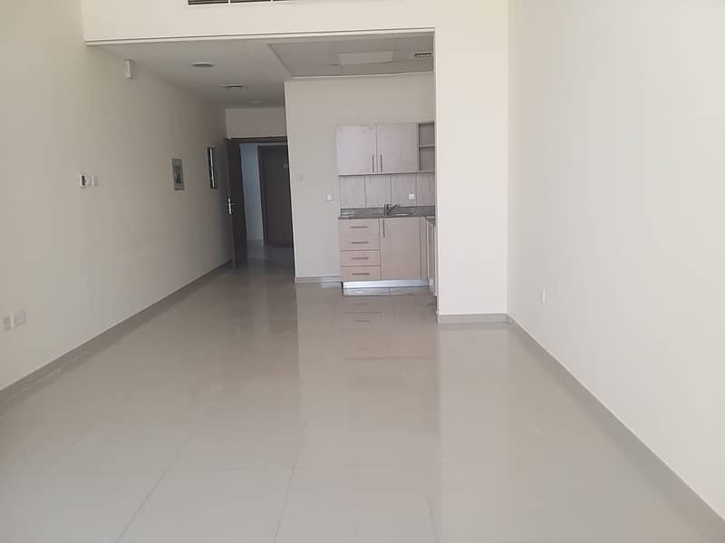 large studio for rent only in 22k large studio for rent only in 22k