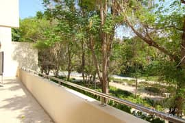 Well Maintained | 3 Beds | Garden Facing